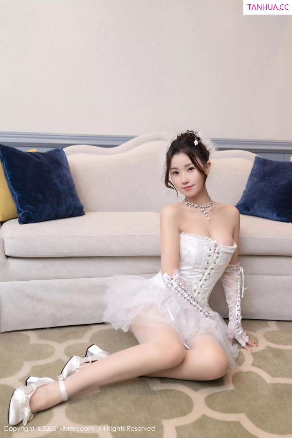   [XiuRen]高清写真图 2025.04.16 No.10161 杏子Yada 白色连衣短第6张图片